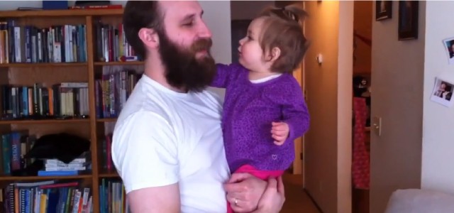 【動画】髭を剃ったお父さんが誰だか分からなくて泣き出す女の子が可愛いｗ