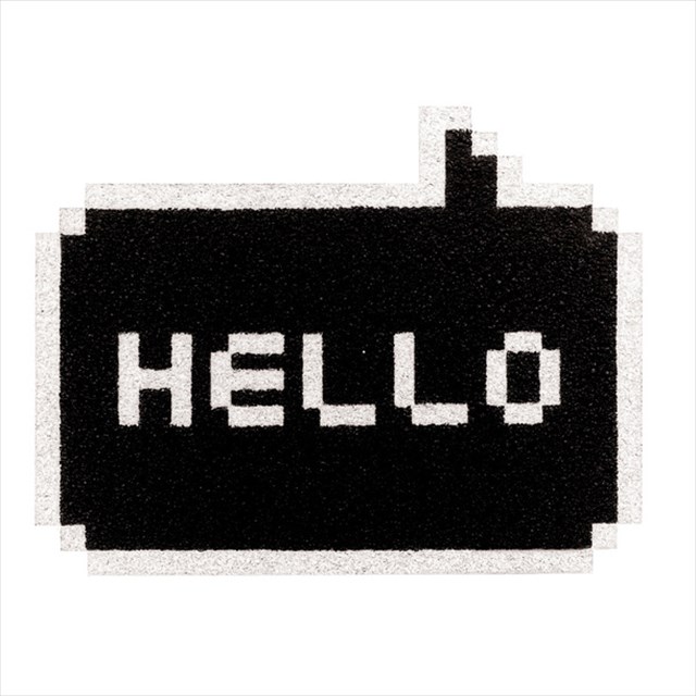 ファミコン世代のハートを鷲掴み！レトロゲームの吹出しのようなマット「Hello 8bit Doormat」