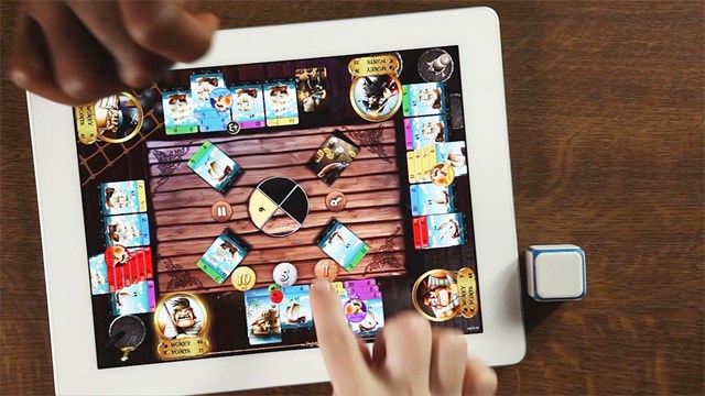 iPhoneやiPadのゲームと連動できる電子サイコロ「Dice+」