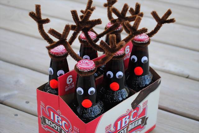 クリスマスパーティーのクオリティをグンッとアップさせるDIY「瓶ビールをトナカイにする方法」