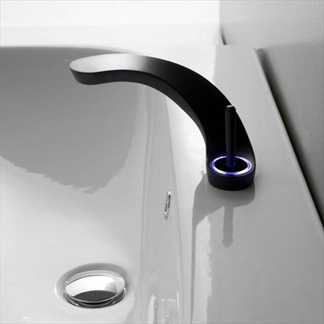 水の温度で色が変わる－美しすぎる蛇口『Ametis LED Lavatory Faucet』が凄い
