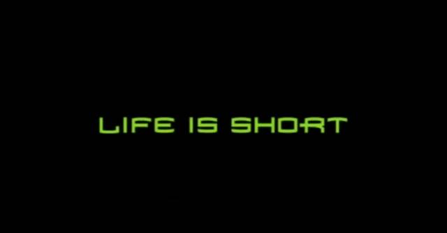 「人生は短いからもっと遊ぼう」というメッセージが込められた海外のXboxのCMが面白い