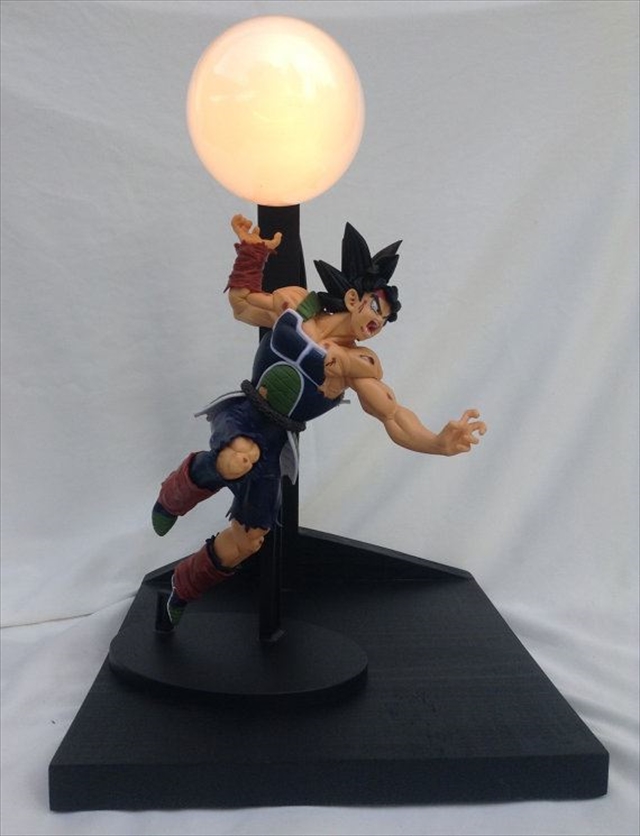 ドラゴンボールのエネルギー弾をあるもので表現した照明『Dragon Ball Z Custom Lamp』 | Qlay
