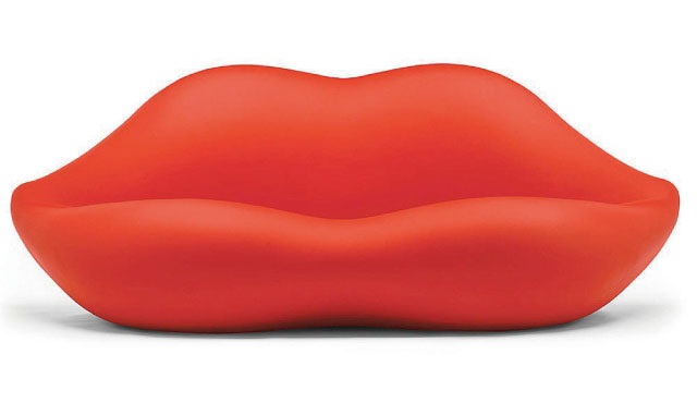マリリン・モンローへのオマージュで作られた唇型のソファー「BOCCA」