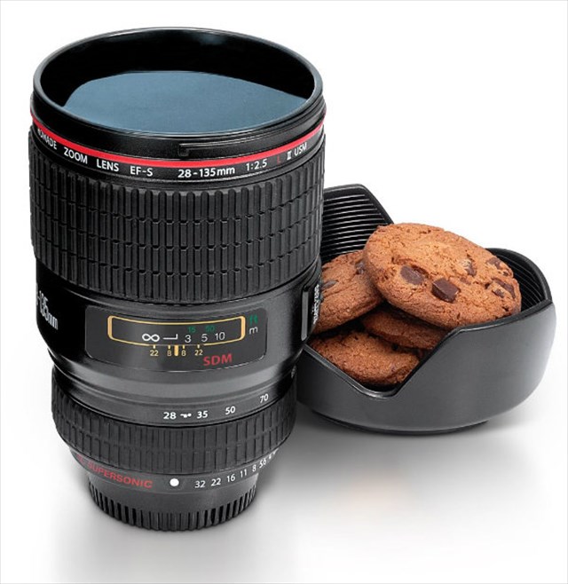 これは渋い！超リアルなカメラのレンズ型マグカップ「Security Camera Lens Inspired Cup」
