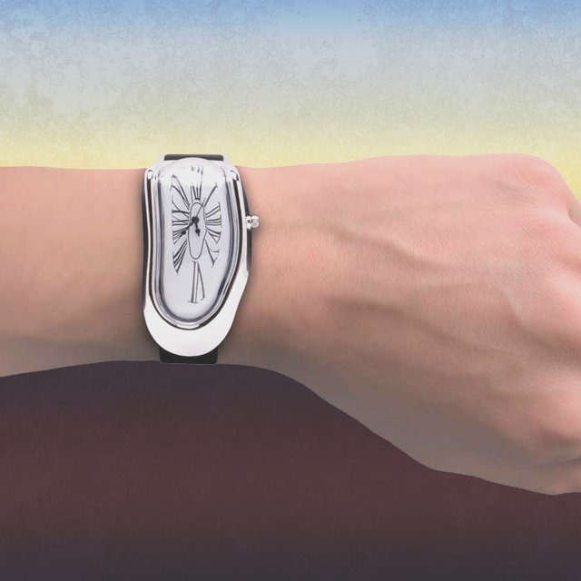 ダリの名画「記憶の固執」みたいな腕時計「Dali Melting Wrist Watch」